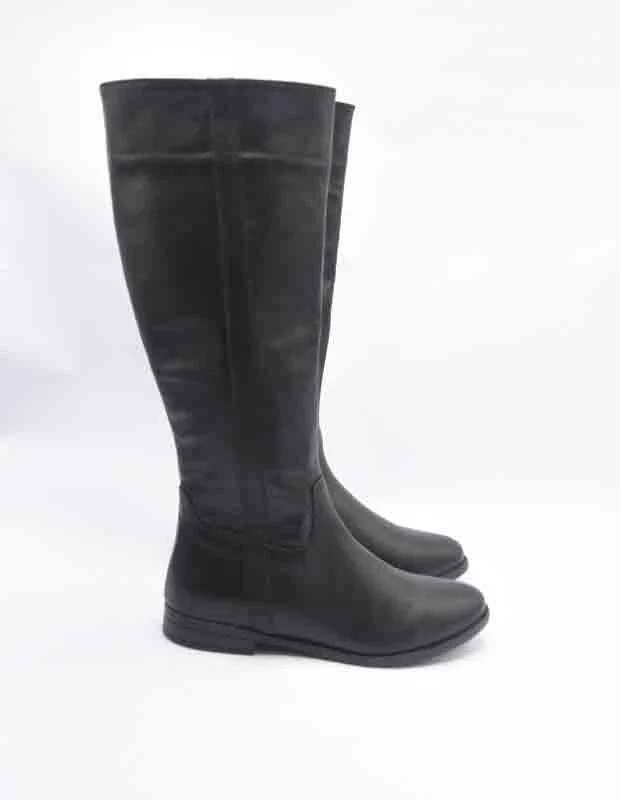 Camden Grace - Image 12