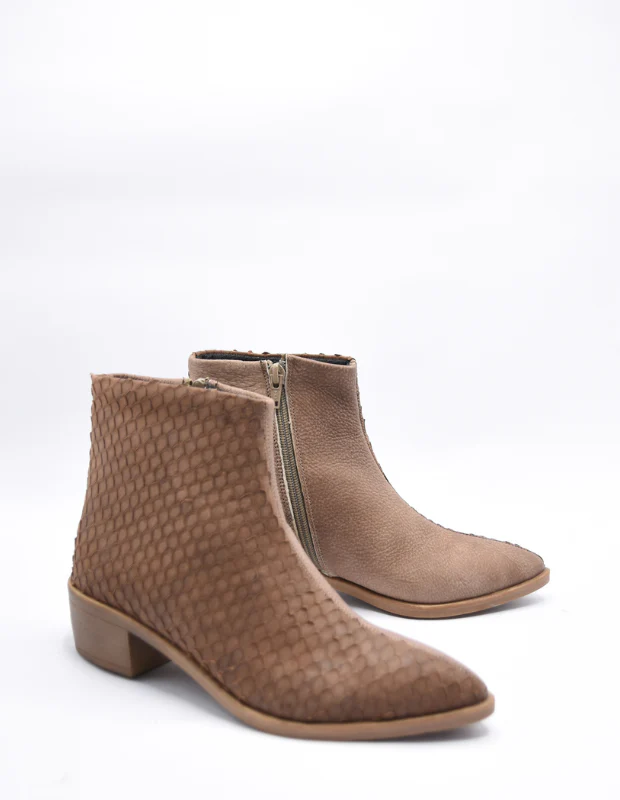 Capsule Collection-12 - Image 13