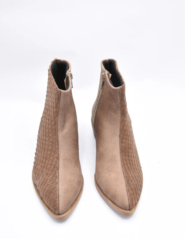 Capsule Collection-12 - Image 16