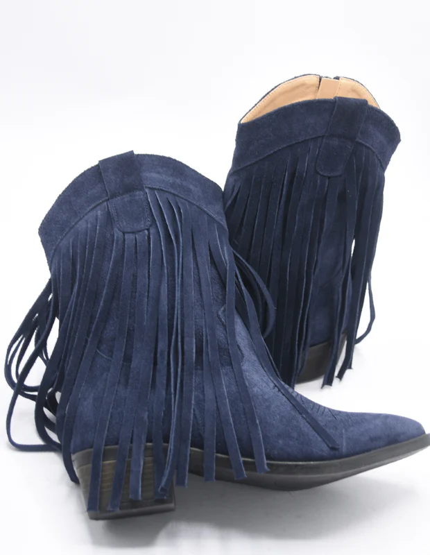 Dakota Fringe - Image 16
