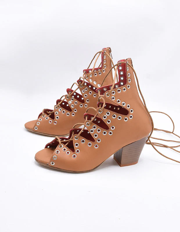 WILD CHARM - Image 10