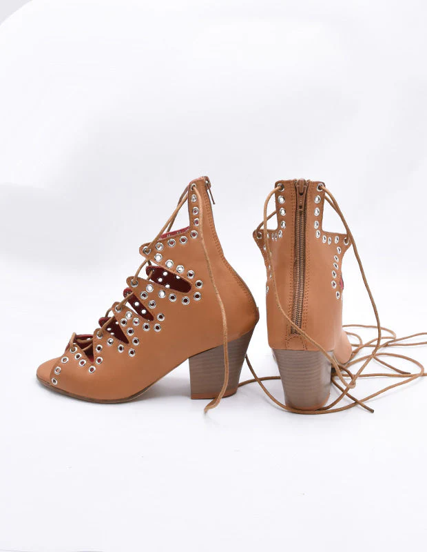 WILD CHARM - Image 12