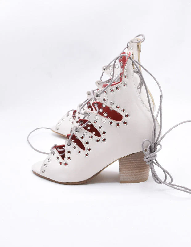 WILD CHARM - Image 13