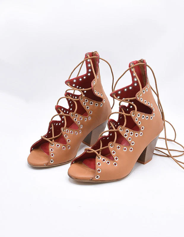 WILD CHARM - Image 8